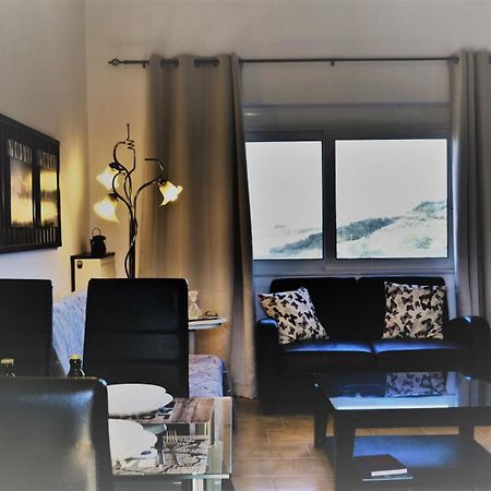 Thea Apartment Agia Marina  Exterior photo